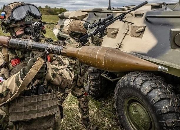 В зоне СВО саратовские бойцы уничтожают технику противника